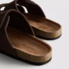 Çift kayışlı sandaletler