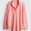 Kavisli etekli rahat düğmeli gömlek Kavisli etekli rahat düğmeli gömlek