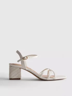 Kayışlı, örgülü blok topuklu sandaletler