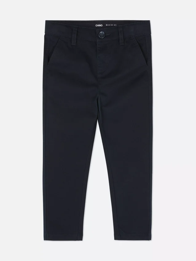 Küçük erkek chino pantolon Küçük erkek chino pantolon