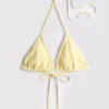 Kırışık dokulu üçgen bikini üstü