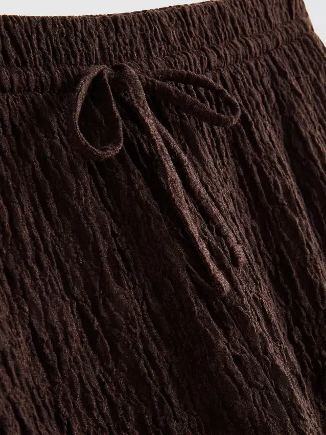 Kırışık düz paça büzgülü pantolon Kırışık düz paça büzgülü pantolon