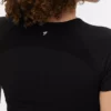 Kısa kollu dikişsiz performans üstü Kısa kollu dikişsiz performans üstü