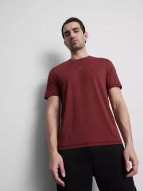 Kısa kollu spor tişörtü