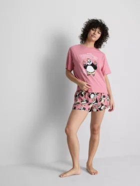 Kung Fu Panda karakterli kısa pijama