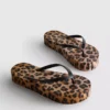 Leopar desenli flatform parmak arası terlik