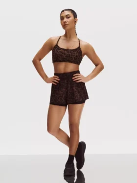 Leopar desenli, sırt kısmı açık spor crop top