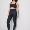 Mermer desenli racerback spor kısa üst Mermer desenli racerback spor kısa üst
