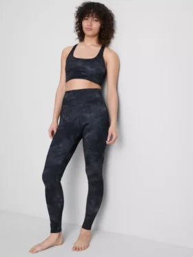 Mermer desenli racerback spor kısa üst