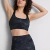 Mermer desenli racerback spor kısa üst Mermer desenli racerback spor kısa üst