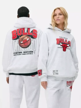 NBA Chicago Bulls logolu kapüşonlu sweatshirt