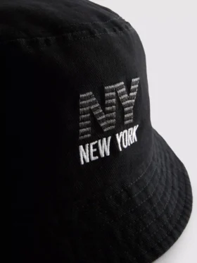 New York logolu kova şapka