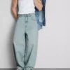 Orta bel barel kesim jean pantolon Orta bel barel kesim jean pantolon