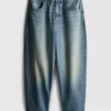 Orta bel barel kesim jean pantolon Orta bel barel kesim jean pantolon