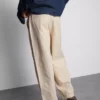 Orta bel bol kesim chino pantolon Orta bel bol kesim chino pantolon