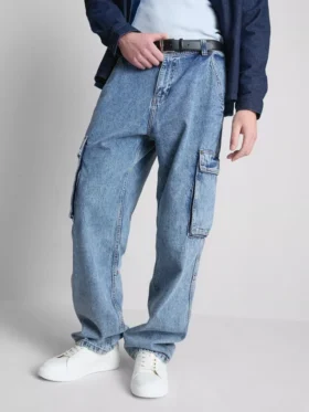 Orta bel, bol kesim kargo jean
