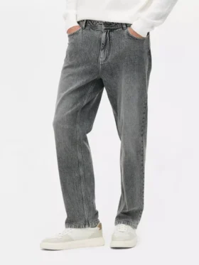 Orta bel, düz paça jean Orta bel, düz paça jean