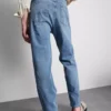 Orta bel, düz paça jean Orta bel, düz paça jean