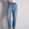 Orta bel, pamuklu denim düz paça Jean Orta bel, pamuklu denim düz paça Jean