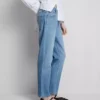 Orta bel, pamuklu denim düz paça Jean Orta bel, pamuklu denim düz paça Jean