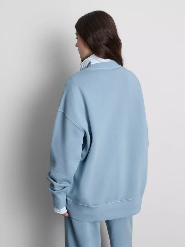 Oversized, omuzları düşmüş sweatshirt Oversized, omuzları düşmüş sweatshirt