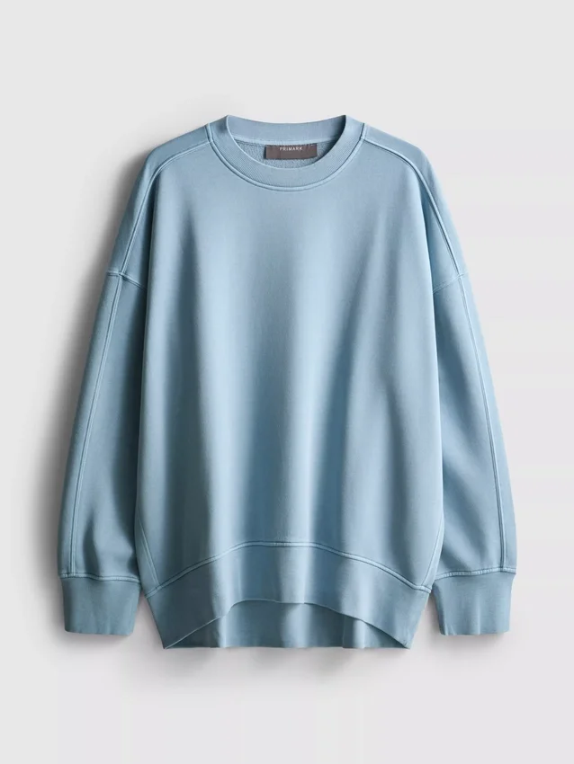 Oversized, omuzları düşmüş sweatshirt Oversized, omuzları düşmüş sweatshirt