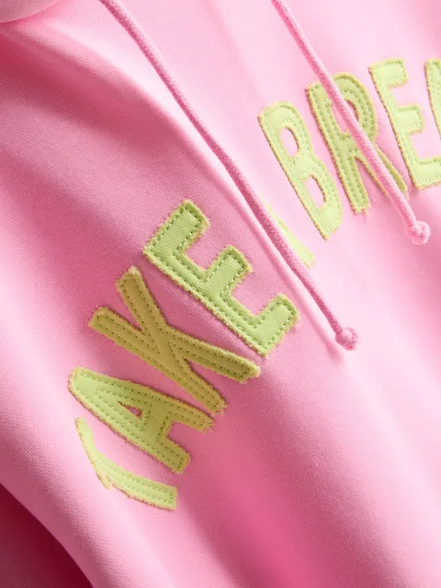 Pamuk ağırlıklı, üniversite temalı baskılı kapüşonlu sweatshirt Pamuk ağırlıklı, üniversite temalı baskılı kapüşonlu sweatshirt