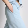 Pamuk karışımlı geniş paça pantolon Pamuk karışımlı geniş paça pantolon