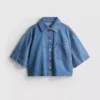 Pamuklu denim kısa kesim kutu kesim gömlek Pamuklu denim kısa kesim kutu kesim gömlek