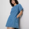 Pamuklu denim mini düz kesim elbise Pamuklu denim mini düz kesim elbise