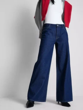 Pamuklu denim orta bel geniş paça jean Pamuklu denim orta bel geniş paça jean