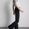 Pamuklu denim orta bel geniş paça Jean Pamuklu denim orta bel geniş paça Jean