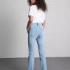 Pamuklu denim orta bel geniş paça Jean Pamuklu denim orta bel geniş paça Jean