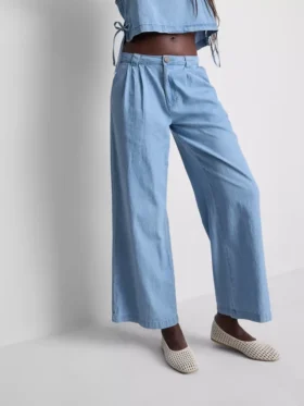 Pamuklu denim pileli geniş paça Jean