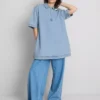 Pamuklu denim yakalı mini düz kesim elbise Pamuklu denim yakalı mini düz kesim elbise