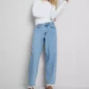 Pamuklu denim yüksek bel dar paça jean Pamuklu denim yüksek bel dar paça jean