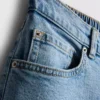 Pamuklu denim yüksek bel dar paça jean Pamuklu denim yüksek bel dar paça jean