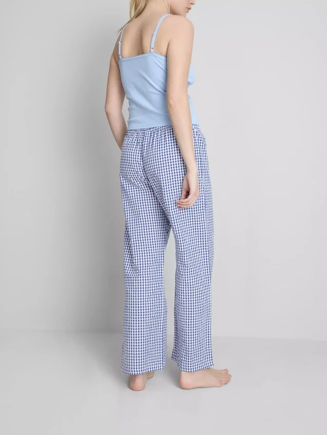 Pamuklu kareli pijama pantolonu Pamuklu kareli pijama pantolonu