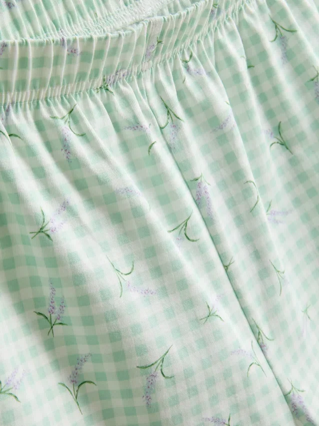 Pamuklu kolsuz üst ve şort pijama Pamuklu kolsuz üst ve şort pijama