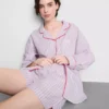 Pamuklu, oda servisi tarzı çizgili pijama şortu Pamuklu, oda servisi tarzı çizgili pijama şortu