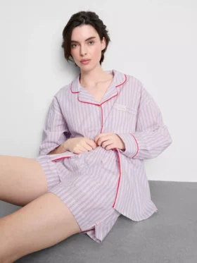 Pamuklu, oda servisi tarzı çizgili pijama şortu Pamuklu, oda servisi tarzı çizgili pijama şortu