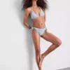 Papatya süslemeli gingham üçgen bikini üstü Papatya süslemeli gingham üçgen bikini üstü