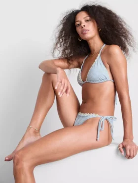 Papatya süslemeli gingham üçgen bikini üstü Papatya süslemeli gingham üçgen bikini üstü
