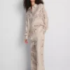 Paula Echevarría buruşuk saten geniş paça pantolon Paula Echevarría buruşuk saten geniş paça pantolon