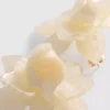 Paula Echevarría çiçek desenli 3D küpeler