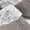 Peluş ev terlikleri
