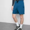 İpli spor şortu İpli spor şortu