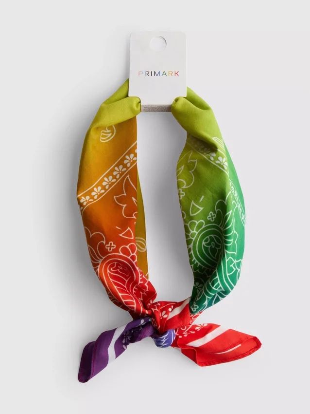 Pride bandana atkısı Pride bandana atkısı