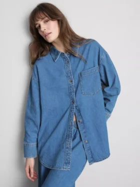 Rahat kesim pamuklu denim düğmeli gömlek
