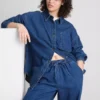 Rahat kesim pamuklu denim düğmeli gömlek Rahat kesim pamuklu denim düğmeli gömlek